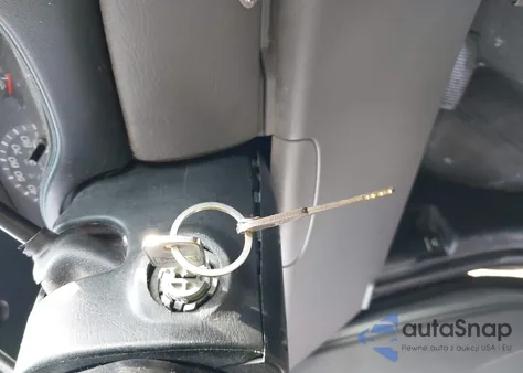 2002 Ford Econoline Xl/Xlt z USA, uszkodzony, nr VIN 1FBSS31L22HB33221